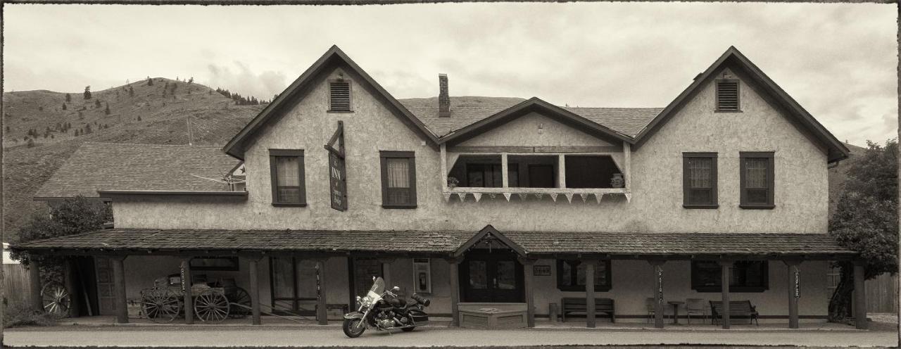 The Inn At Spences Bridge ภายนอก รูปภาพ